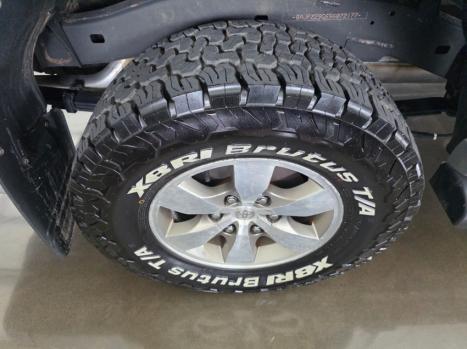 TOYOTA Hilux Caminhonete 3.0 4P 4X4 SRV TURBO DIESEL CABINE DUPLA AUTOMTICO, Foto 6