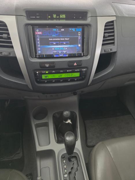 TOYOTA Hilux Caminhonete 3.0 4P 4X4 SRV TURBO DIESEL CABINE DUPLA AUTOMTICO, Foto 10