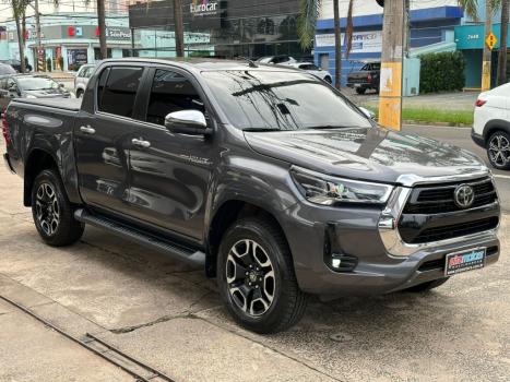 TOYOTA Hilux Caminhonete 2.8 16V SRX 4X4 TURBO DIESEL CABINE DUPLA AUTOMTICO, Foto 4