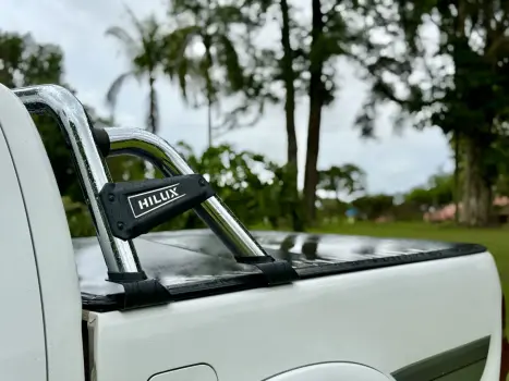 TOYOTA Hilux Caminhonete 3.0 4P 4X4 SRV TURBO DIESEL CABINE DUPLA LIMITED EDITION AUTOM�TICO, Foto 6