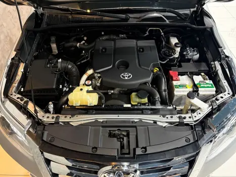 TOYOTA Hilux Caminhonete , Foto 10