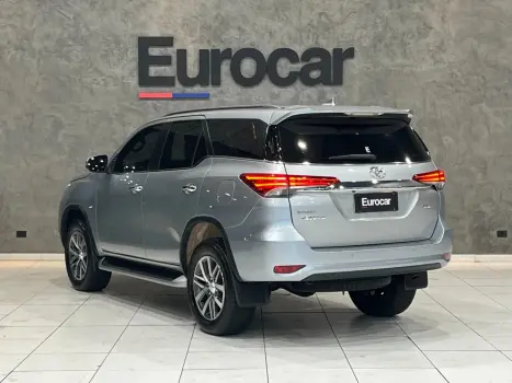 TOYOTA Hilux Caminhonete , Foto 3