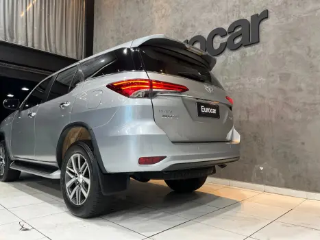 TOYOTA Hilux Caminhonete , Foto 7