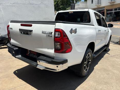 TOYOTA Hilux Caminhonete 2.8 16V SRX 4X4 TURBO DIESEL CABINE DUPLA AUTOMTICO, Foto 8