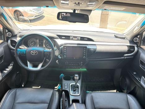 TOYOTA Hilux Caminhonete 2.8 16V SRX 4X4 TURBO DIESEL CABINE DUPLA AUTOMTICO, Foto 15