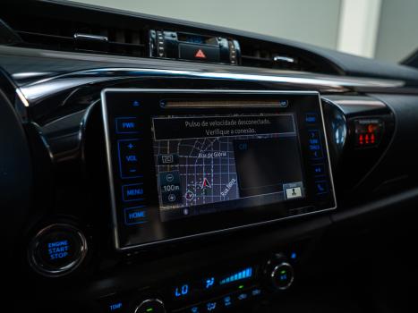 TOYOTA Hilux Caminhonete 2.8 16V SRX 50 ANOS 4X4 TURBO DIESEL CABINE DUPLA AUTOM�TICO, Foto 20