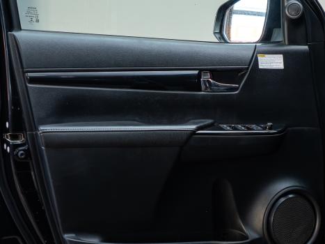 TOYOTA Hilux Caminhonete 2.8 16V SRX 50 ANOS 4X4 TURBO DIESEL CABINE DUPLA AUTOM�TICO, Foto 24