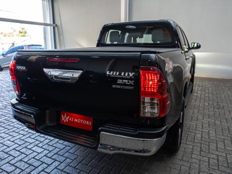 TOYOTA Hilux Caminhonete 2.8 16V SRX 50 ANOS 4X4 TURBO DIESEL CABINE DUPLA AUTOM�TICO, Foto 32