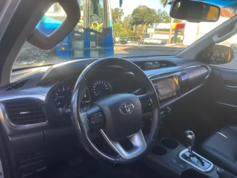 TOYOTA Hilux Caminhonete 2.7 16V 4P SRV FLEX CABINE DUPLA AUTOMTICO, Foto 8