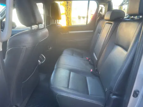 TOYOTA Hilux Caminhonete 2.7 16V 4P SRV FLEX CABINE DUPLA AUTOMTICO, Foto 10
