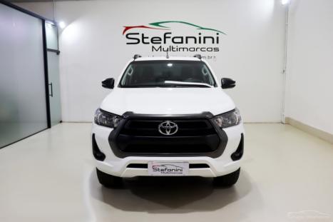 TOYOTA Hilux Caminhonete 2.8 16V 4P SR 4X4 DIESEL CABINE DUPLA AUTOM�TICO, Foto 2