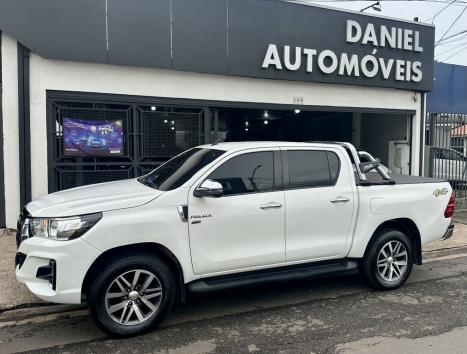 TOYOTA Hilux Caminhonete 2.7 16V 4P SRV FLEX 4X4  CABINE DUPLA AUTOMTICO, Foto 4
