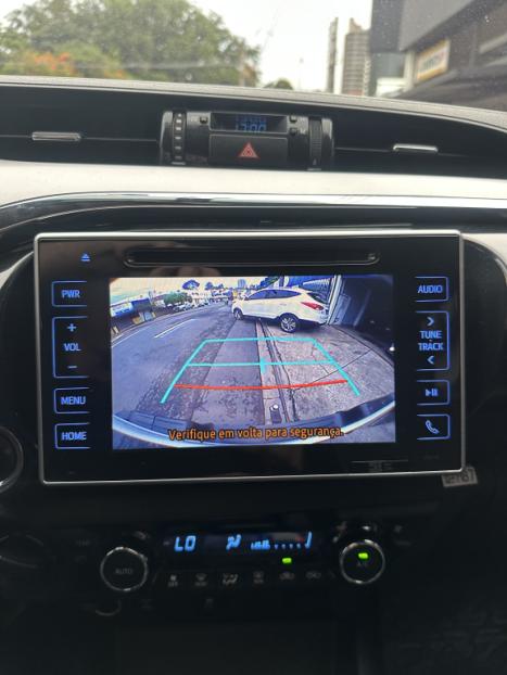 TOYOTA Hilux Caminhonete 2.7 16V 4P SRV FLEX 4X4  CABINE DUPLA AUTOMTICO, Foto 13