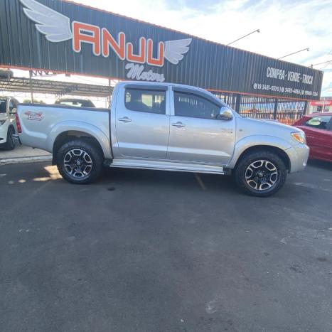 TOYOTA Hilux Caminhonete 3.0 4P 4X4 SRV TURBO DIESEL CABINE DUPLA AUTOMTICO, Foto 3
