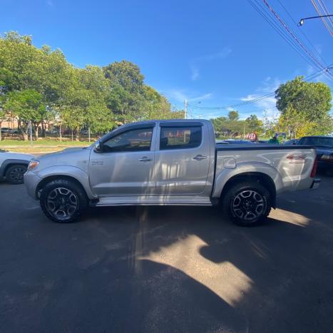 TOYOTA Hilux Caminhonete 3.0 4P 4X4 SRV TURBO DIESEL CABINE DUPLA AUTOMTICO, Foto 4