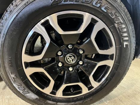 TOYOTA Hilux Caminhonete 2.8 16V SRX 4X4 TURBO DIESEL CABINE DUPLA AUTOM�TICO, Foto 10