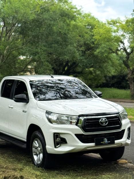 TOYOTA Hilux Caminhonete 2.8 16V 4P SR 4X4 DIESEL CABINE DUPLA AUTOM�TICO, Foto 2