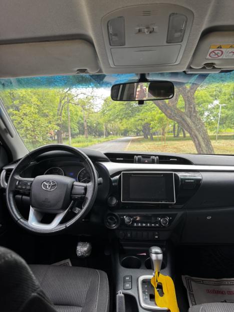 TOYOTA Hilux Caminhonete 2.8 16V 4P SR 4X4 DIESEL CABINE DUPLA AUTOM�TICO, Foto 4