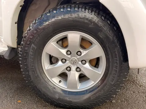 TOYOTA Hilux Caminhonete 2.7 16V 4P SRV FLEX 4X4  CABINE DUPLA AUTOM�TICO, Foto 15