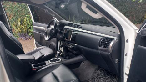 TOYOTA Hilux Caminhonete 2.7 16V 4P SRV FLEX 4X4  CABINE DUPLA AUTOM�TICO, Foto 8