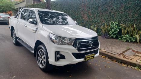 TOYOTA Hilux Caminhonete 2.7 16V 4P SRV FLEX 4X4  CABINE DUPLA AUTOM�TICO, Foto 9