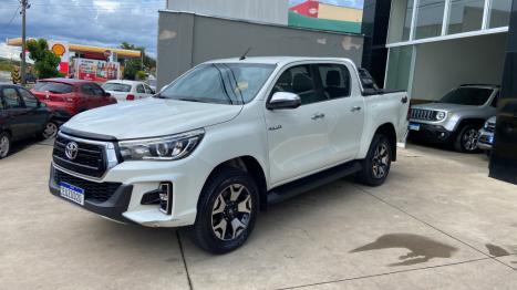 TOYOTA Hilux Caminhonete 2.8 16V SRX 50 ANOS 4X4 TURBO DIESEL CABINE DUPLA AUTOM�TICO, Foto 3