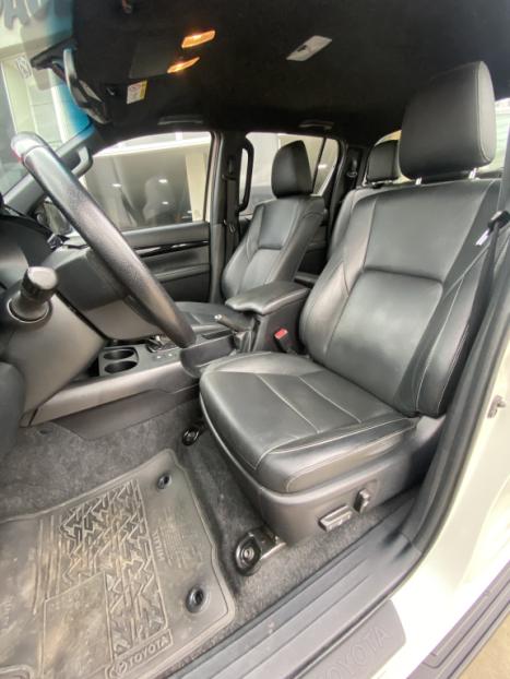 TOYOTA Hilux Caminhonete 2.8 16V SRX 50 ANOS 4X4 TURBO DIESEL CABINE DUPLA AUTOM�TICO, Foto 13