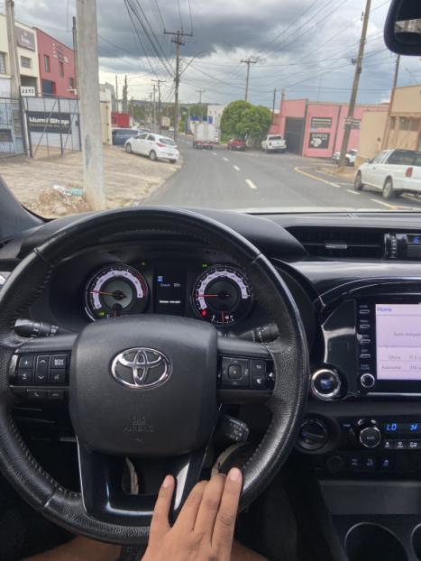 TOYOTA Hilux Caminhonete 2.8 16V SRX 50 ANOS 4X4 TURBO DIESEL CABINE DUPLA AUTOM�TICO, Foto 14