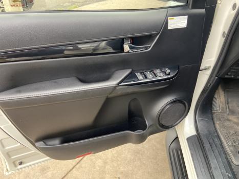 TOYOTA Hilux Caminhonete 2.8 16V SRX 50 ANOS 4X4 TURBO DIESEL CABINE DUPLA AUTOM�TICO, Foto 16