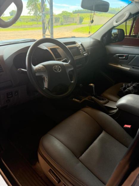 TOYOTA Hilux Caminhonete 3.0 16V 4P 4X4 SRV TURBO DIESEL, Foto 3