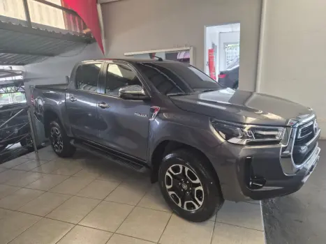 TOYOTA Hilux Caminhonete 2.8 16V SRV 4X4 DIESEL CABINE DUPLA AUTOM�TICO, Foto 2