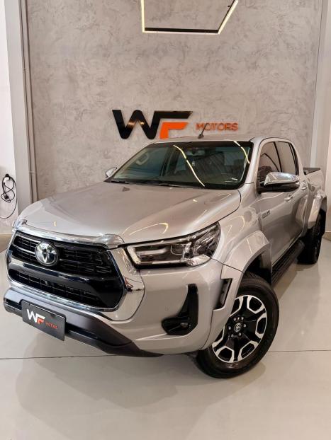 TOYOTA Hilux Caminhonete 2.8 16V SRX PLUS 4X4 TURBO DIESEL CABINE DUPLA AUTOM�TICO, Foto 1