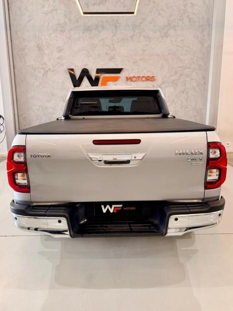 TOYOTA Hilux Caminhonete 2.8 16V SRX PLUS 4X4 TURBO DIESEL CABINE DUPLA AUTOM�TICO, Foto 3