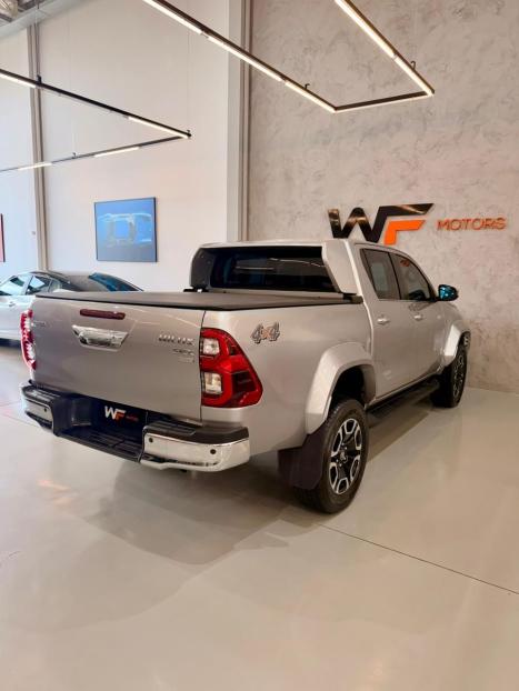 TOYOTA Hilux Caminhonete 2.8 16V SRX PLUS 4X4 TURBO DIESEL CABINE DUPLA AUTOM�TICO, Foto 6