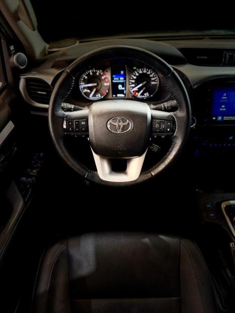 TOYOTA Hilux Caminhonete 2.8 16V SRX PLUS 4X4 TURBO DIESEL CABINE DUPLA AUTOM�TICO, Foto 7