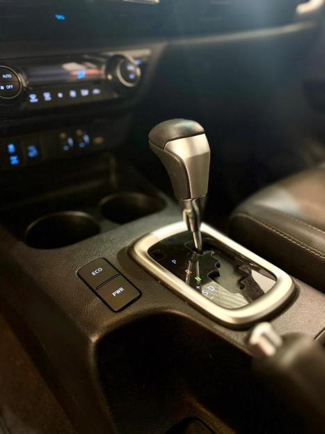 TOYOTA Hilux Caminhonete 2.8 16V SRX PLUS 4X4 TURBO DIESEL CABINE DUPLA AUTOM�TICO, Foto 8