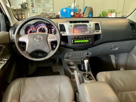 TOYOTA Hilux Caminhonete 3.0 16V 4P 4X4 SRV TURBO DIESEL CABINE DUPLA AUTOM�TICO, Foto 12