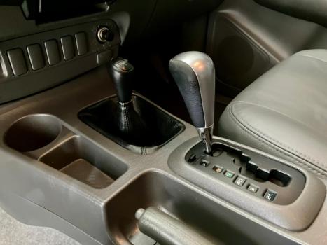 TOYOTA Hilux Caminhonete 3.0 16V 4P 4X4 SRV TURBO DIESEL CABINE DUPLA AUTOM�TICO, Foto 16