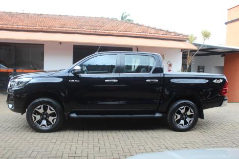 TOYOTA Hilux Caminhonete 2.8 16V SRX 50 ANOS 4X4 TURBO DIESEL CABINE DUPLA AUTOM�TICO, Foto 4