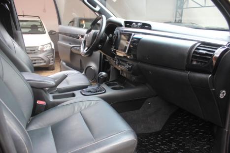 TOYOTA Hilux Caminhonete 2.8 16V SRX 50 ANOS 4X4 TURBO DIESEL CABINE DUPLA AUTOM�TICO, Foto 9