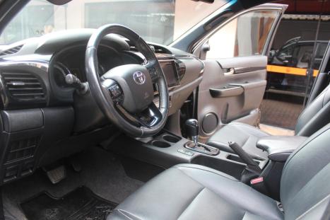 TOYOTA Hilux Caminhonete 2.8 16V SRX 50 ANOS 4X4 TURBO DIESEL CABINE DUPLA AUTOM�TICO, Foto 10