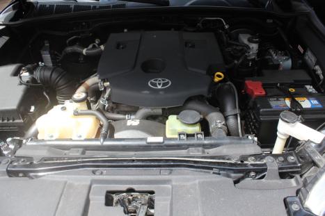 TOYOTA Hilux Caminhonete 2.8 16V SRX 50 ANOS 4X4 TURBO DIESEL CABINE DUPLA AUTOM�TICO, Foto 14