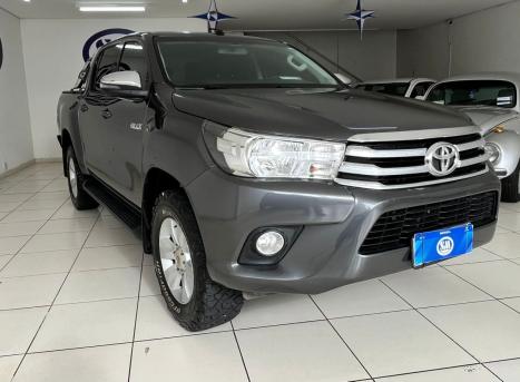 TOYOTA Hilux Caminhonete 2.8 16V SRV 4X4 DIESEL CABINE DUPLA AUTOM�TICO, Foto 4