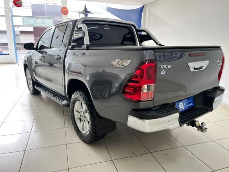 TOYOTA Hilux Caminhonete 2.8 16V SRV 4X4 DIESEL CABINE DUPLA AUTOM�TICO, Foto 6
