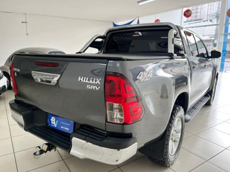 TOYOTA Hilux Caminhonete 2.8 16V SRV 4X4 DIESEL CABINE DUPLA AUTOM�TICO, Foto 8