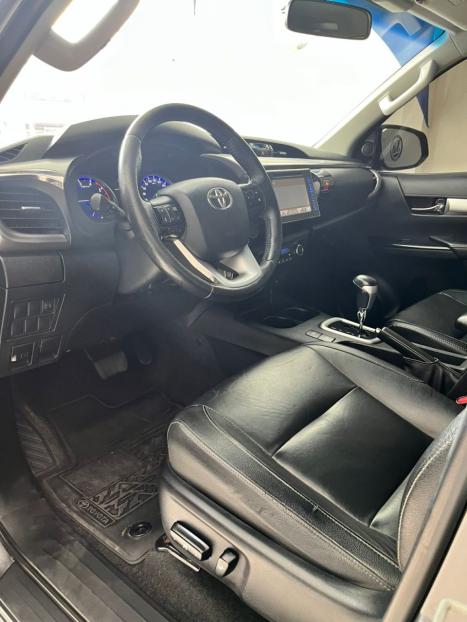 TOYOTA Hilux Caminhonete 2.8 16V SRV 4X4 DIESEL CABINE DUPLA AUTOM�TICO, Foto 13