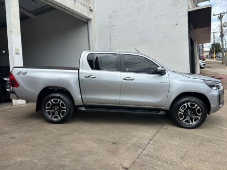 TOYOTA Hilux Caminhonete 2.8 16V SRX 4X4 TURBO DIESEL CABINE DUPLA AUTOM�TICO, Foto 5