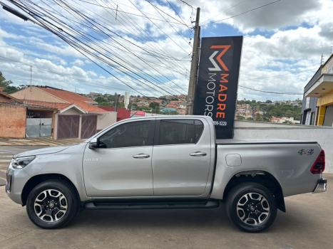 TOYOTA Hilux Caminhonete 2.8 16V SRX 4X4 TURBO DIESEL CABINE DUPLA AUTOM�TICO, Foto 6