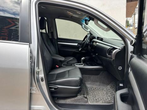 TOYOTA Hilux Caminhonete 2.8 16V SRX 4X4 TURBO DIESEL CABINE DUPLA AUTOM�TICO, Foto 14