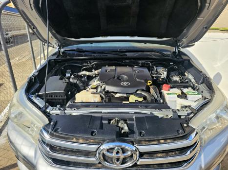 TOYOTA Hilux Caminhonete 2.7 16V 4P SRV FLEX 4X4  CABINE DUPLA AUTOM�TICO, Foto 8